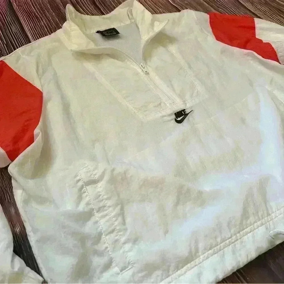 Nike Women’s Windbreaker Size Small - Picture 3 of 9